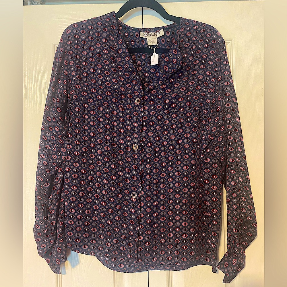 Argenti 100% silk button down blouse